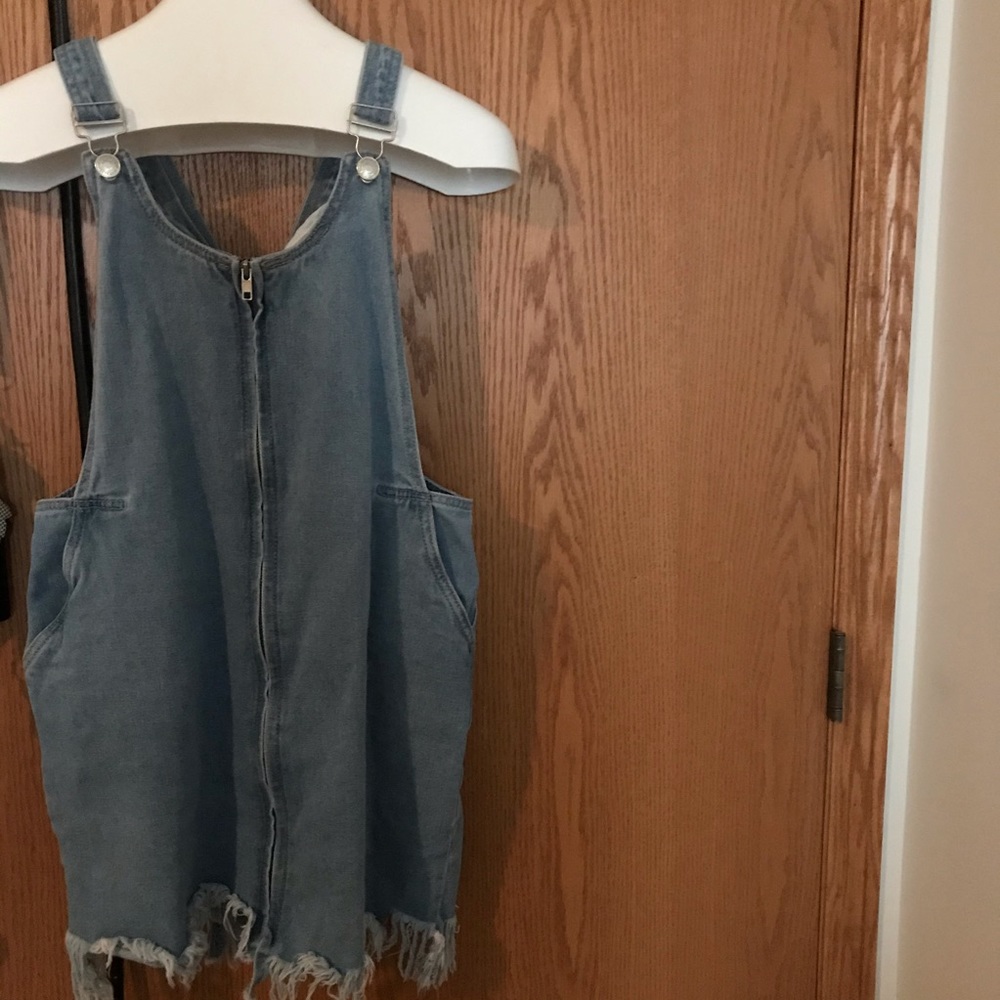 Overall dress